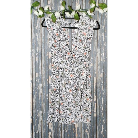 NWT A'GACI Shop 17 Juniors Ladies White Dress Size S V-Neck Elastic Waist Belt - Picture 1 of 10
